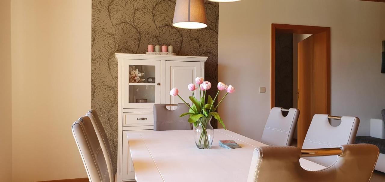 Moderne Ferienwohnung Mit Eigenem Garten Und Traumhaften Blick Wilhelmsthal Dış mekan fotoğraf