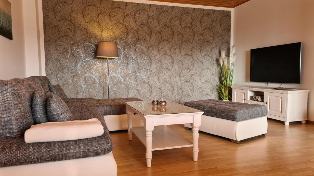 Moderne Ferienwohnung Mit Eigenem Garten Und Traumhaften Blick Wilhelmsthal Dış mekan fotoğraf